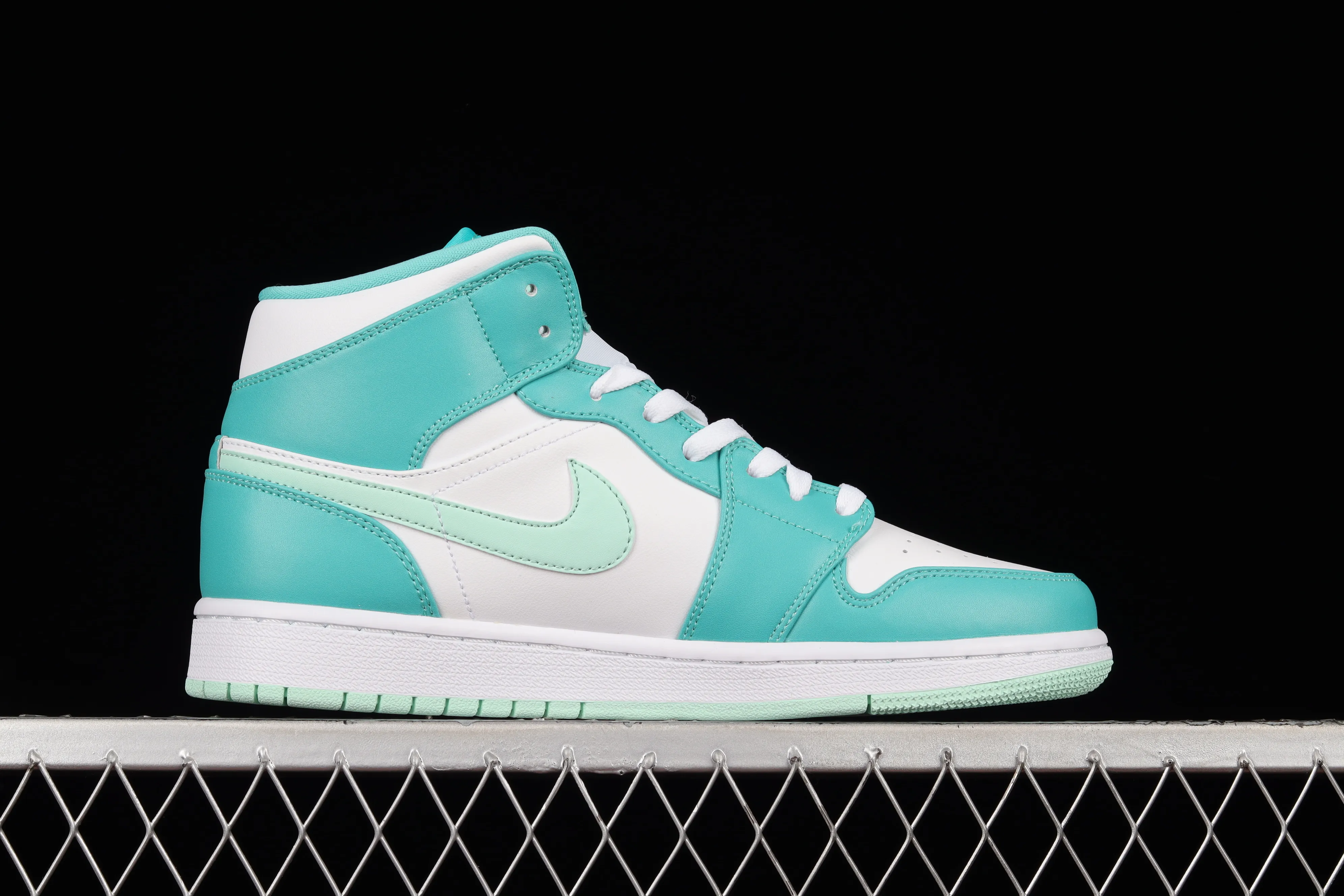 All categories Air Jordan Jordan series basketball shoes Air Jordan 1 Mid Air Jordan 1 Mid SE "Marine Green" AJ1 Joe 1 white cyan Zhongbang basketball shoes DV2229-300